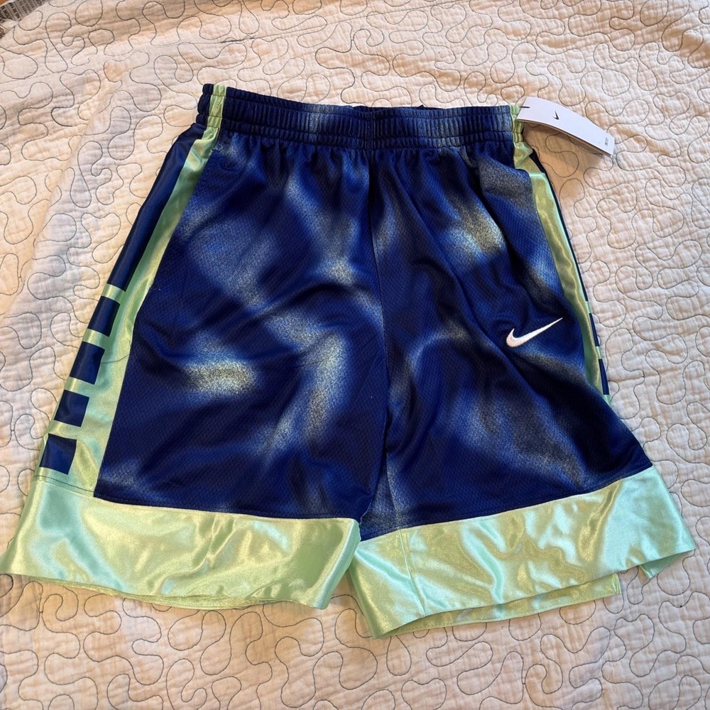 Nike Boys Blue Green Graphic Basketball Shorts‎ Size Large